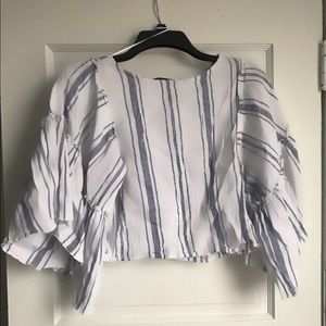 Bell sleeved striped shirt